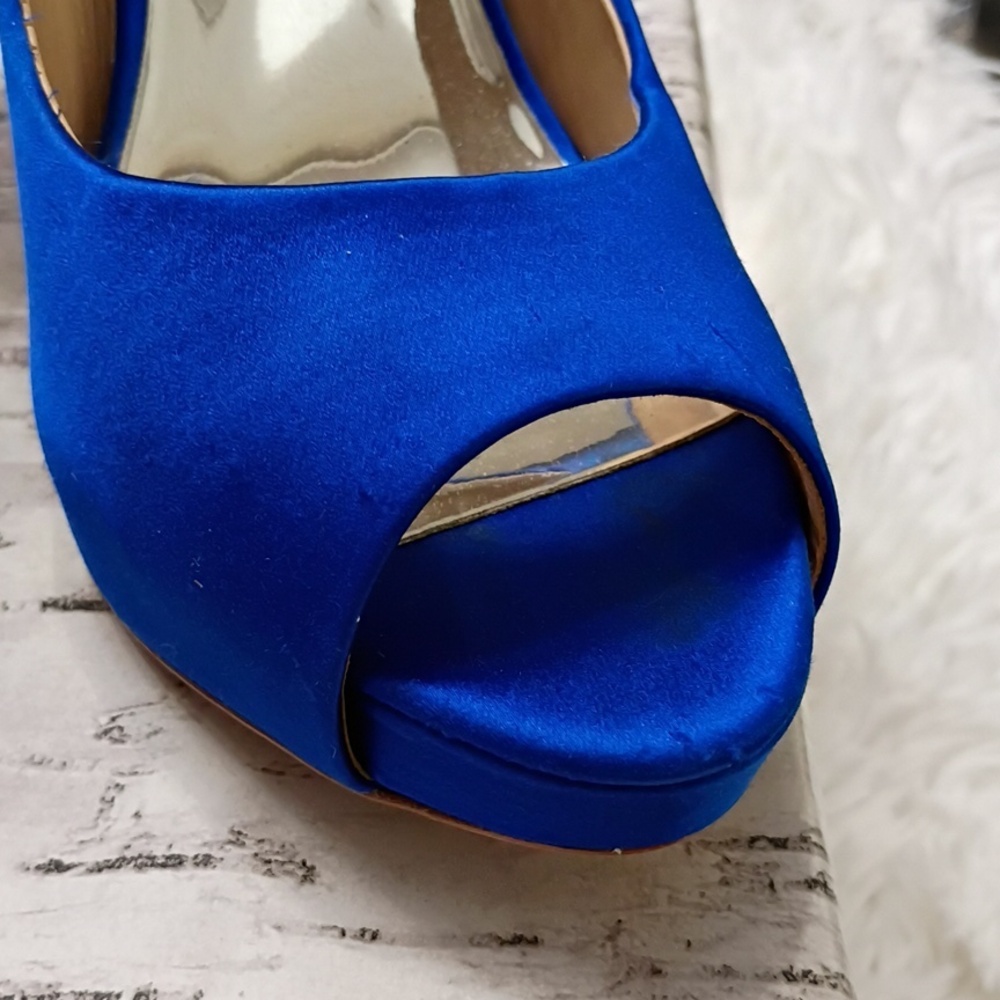 Badgley Mischka Kiarra Saphire Blue Satin Crystal-Back Peep-Toe Heels 9.5M - Picture 11 of 16